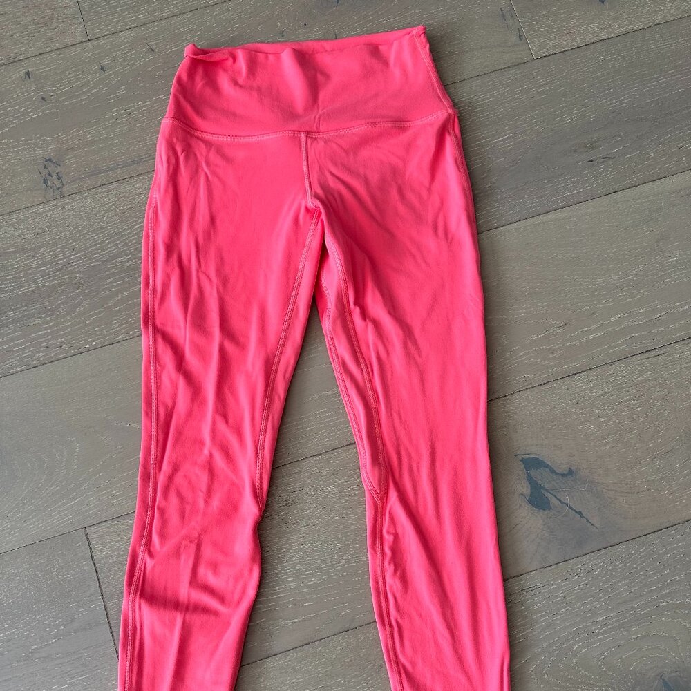 NWOT Lululemon Align high-rise pant 25”